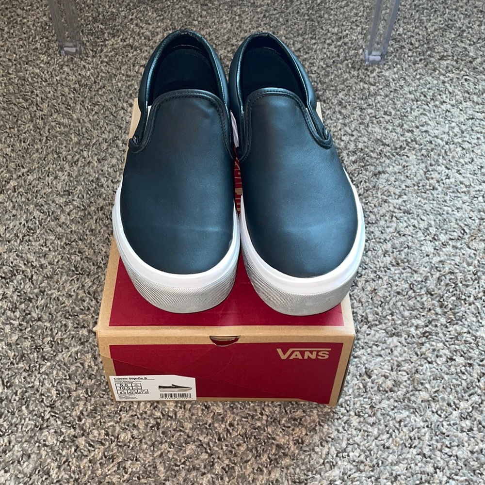 Slip on platform